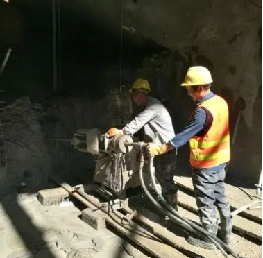 永泰水下抗分散灌浆料特点 水下不分散注浆料介绍